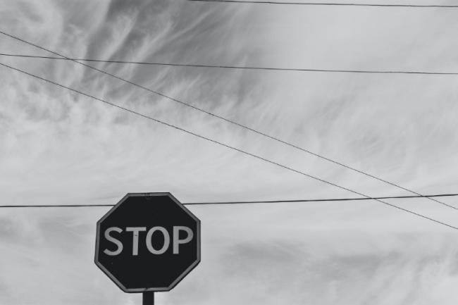 L'URGENCE PEUT-ELLE DECOULER D'UN MAINTIEN INJUSTIFIE EN ASA ?